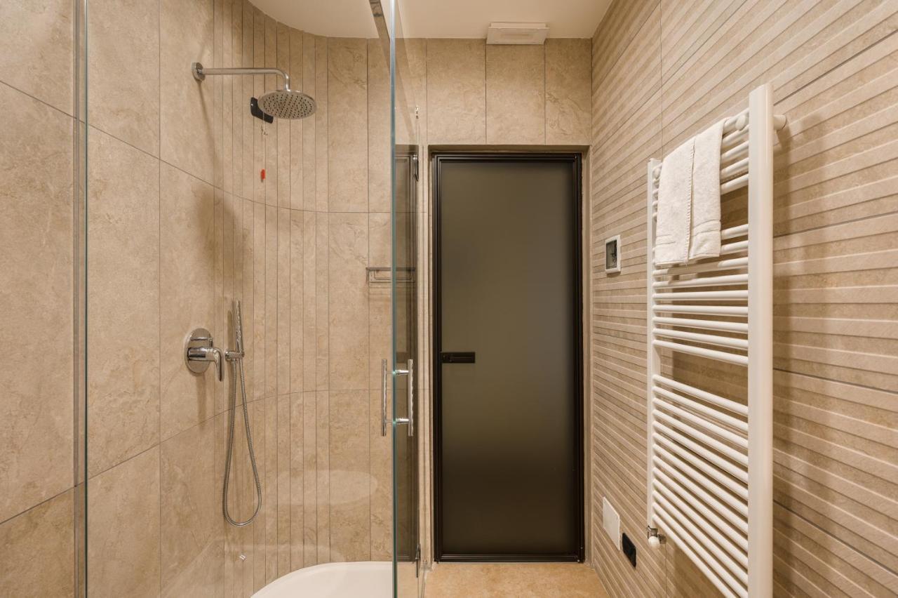 Hotel Cora Карате Брианца Екстериор снимка