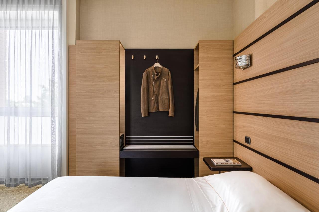 Hotel Cora Карате Брианца Екстериор снимка