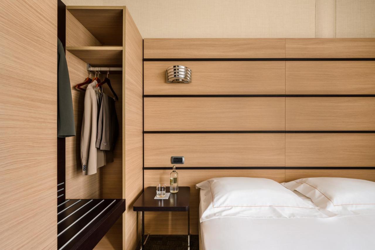 Hotel Cora Карате Брианца Екстериор снимка