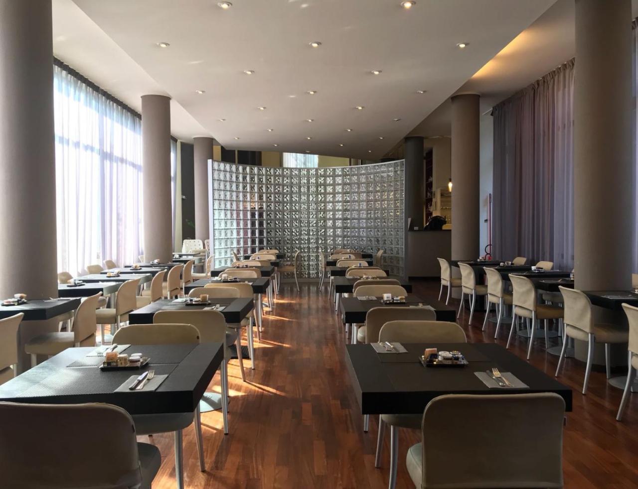 Hotel Cora Карате Брианца Екстериор снимка